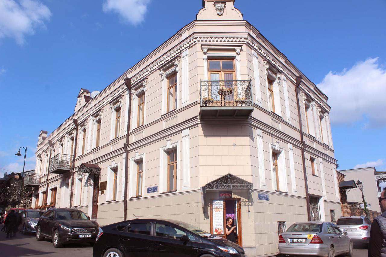Hotel Vita Тбилиси Екстериор снимка