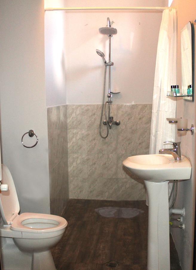 Hotel Vita Тбилиси Екстериор снимка